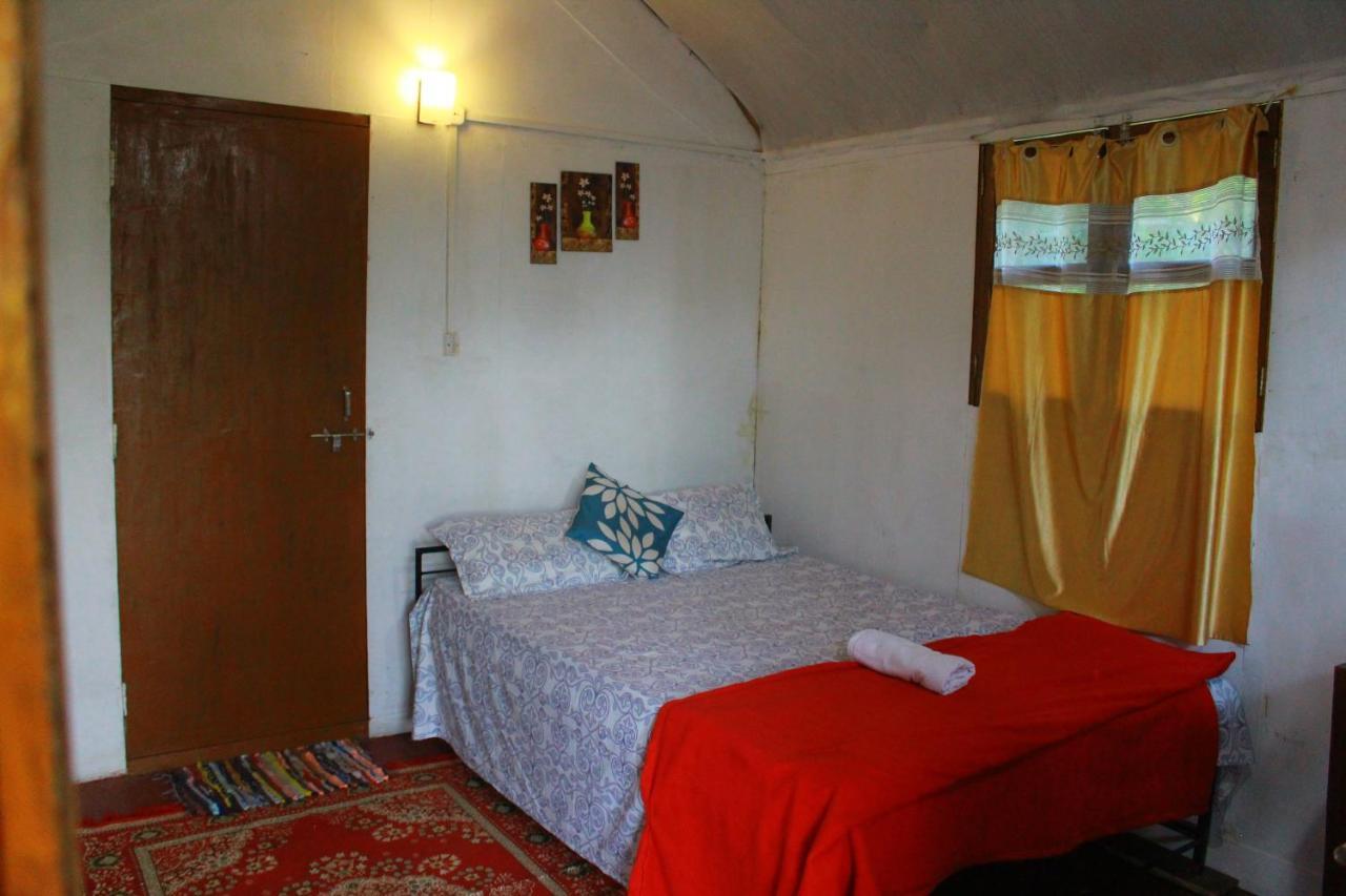 Shiv Sai Huts Hotel คานาโคนา ภายนอก รูปภาพ