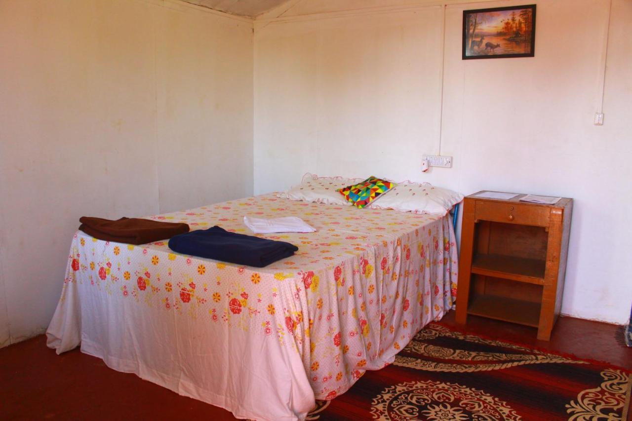 Shiv Sai Huts Hotel คานาโคนา ภายนอก รูปภาพ