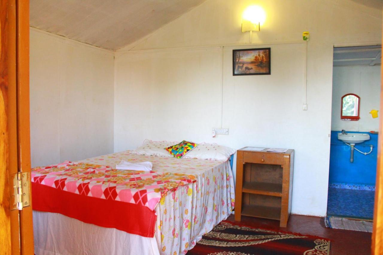 Shiv Sai Huts Hotel คานาโคนา ภายนอก รูปภาพ