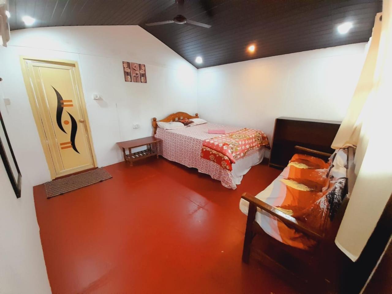 Shiv Sai Huts Hotel คานาโคนา ภายนอก รูปภาพ