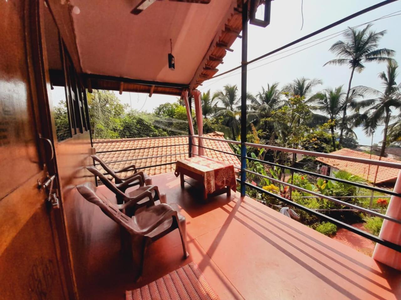 Shiv Sai Huts Hotel คานาโคนา ภายนอก รูปภาพ