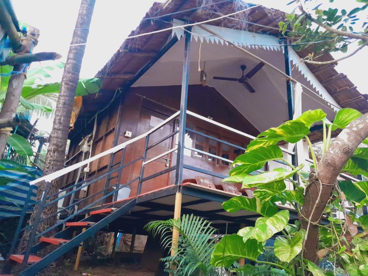 Shiv Sai Huts Hotel คานาโคนา ภายนอก รูปภาพ