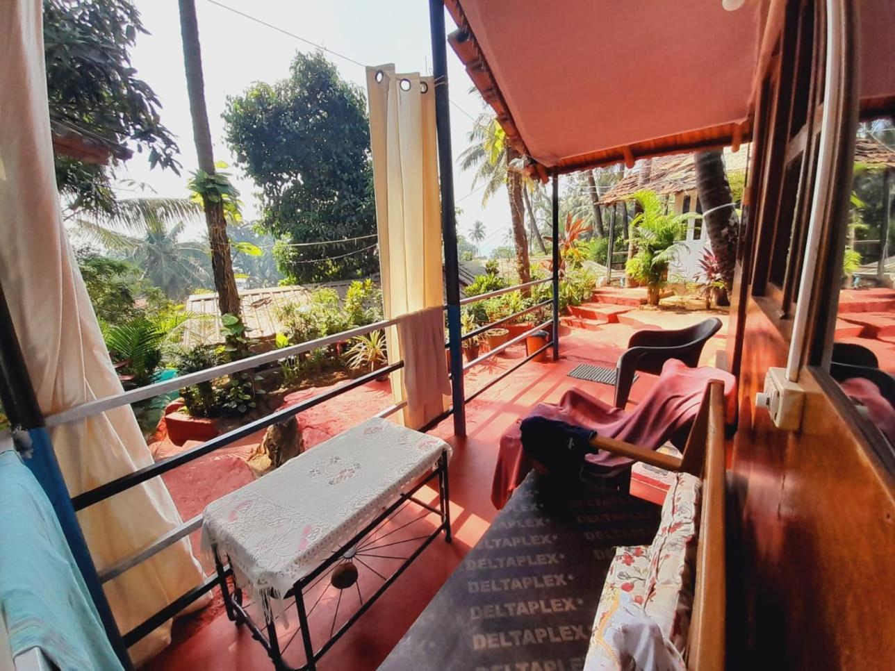 Shiv Sai Huts Hotel คานาโคนา ห้อง รูปภาพ