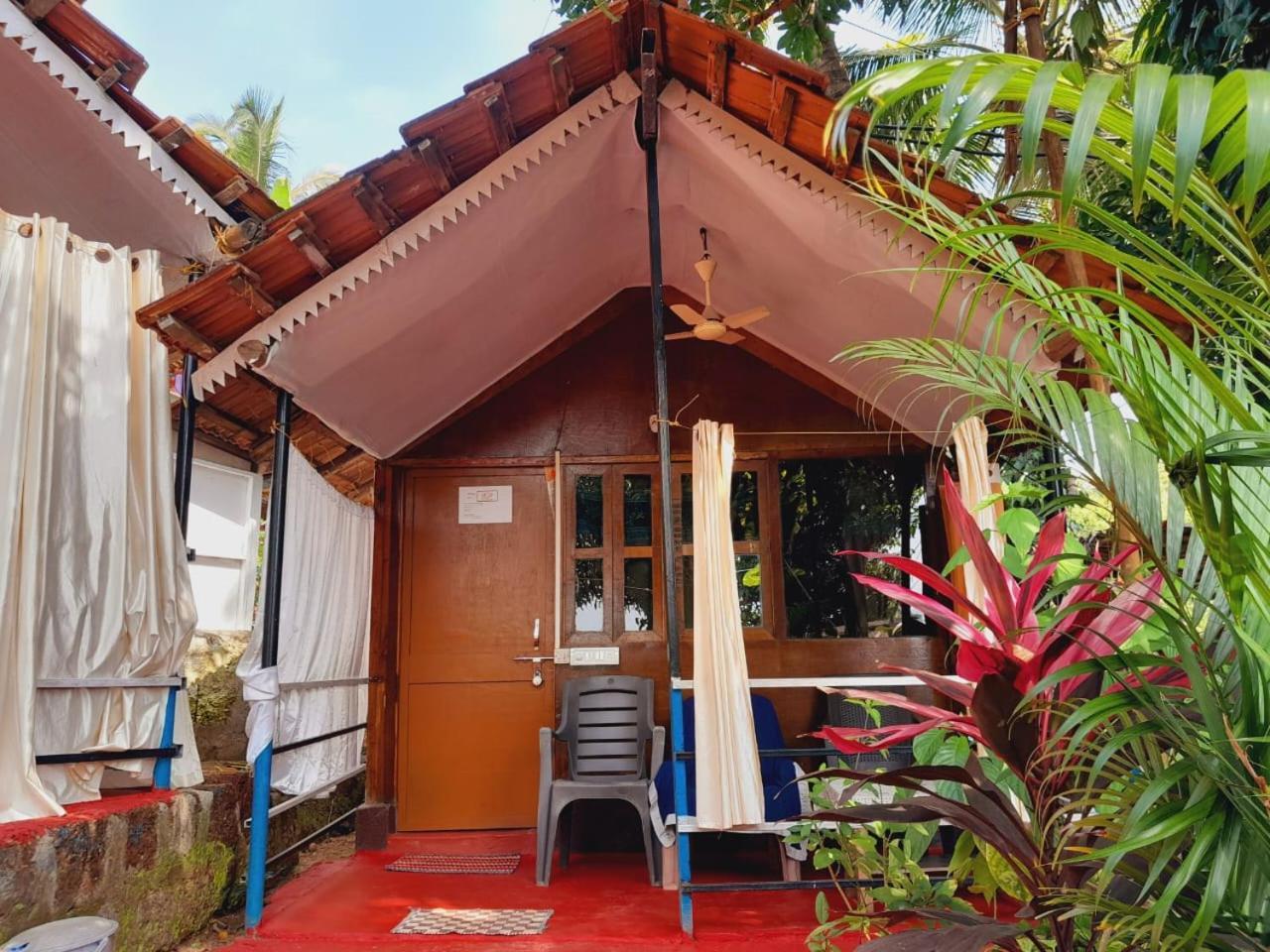 Shiv Sai Huts Hotel คานาโคนา ห้อง รูปภาพ