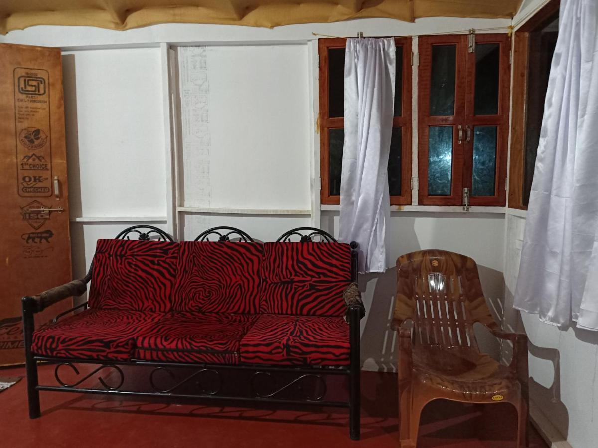 Shiv Sai Huts Hotel คานาโคนา ภายนอก รูปภาพ